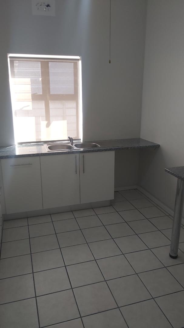 To Let commercial Property for Rent in Walmer Eastern Cape